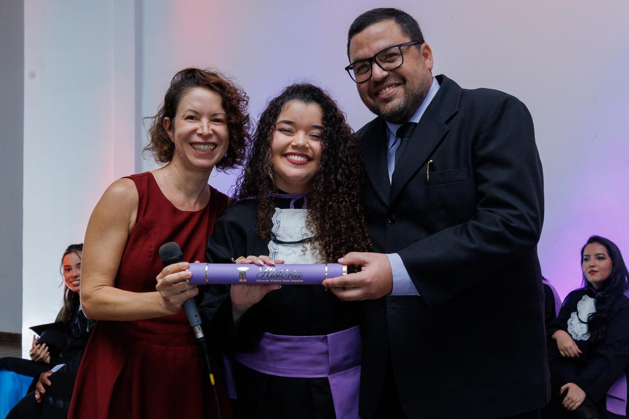 Colação de grau de Eduarda Vitória Sena Amorim em 2026