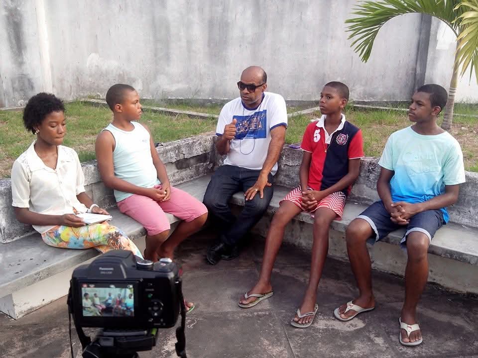 Entrevistas realizadas por estudantes do PIBID História na Fundação Hansen Bahia em 2014