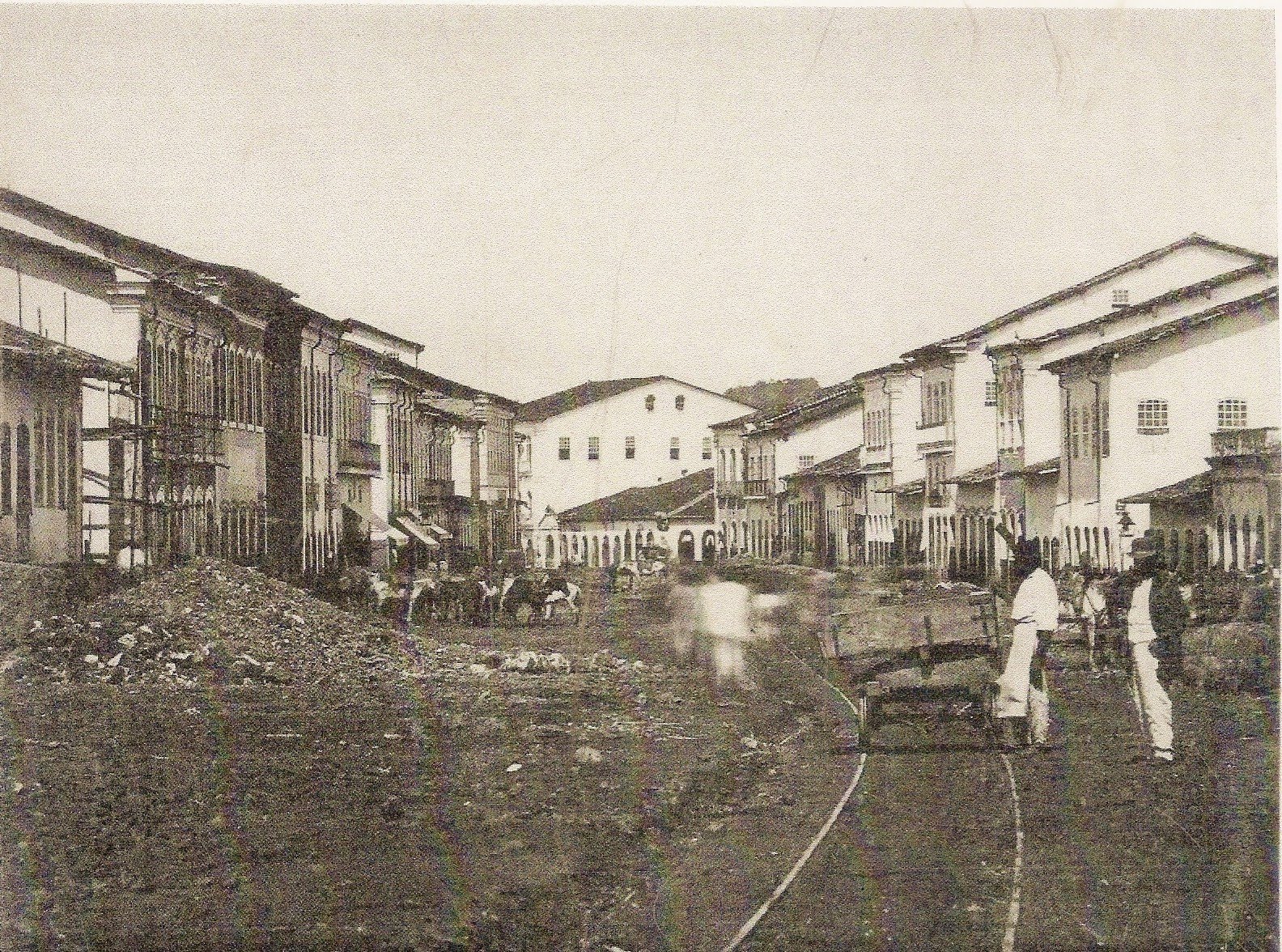 Rua histórica em obras