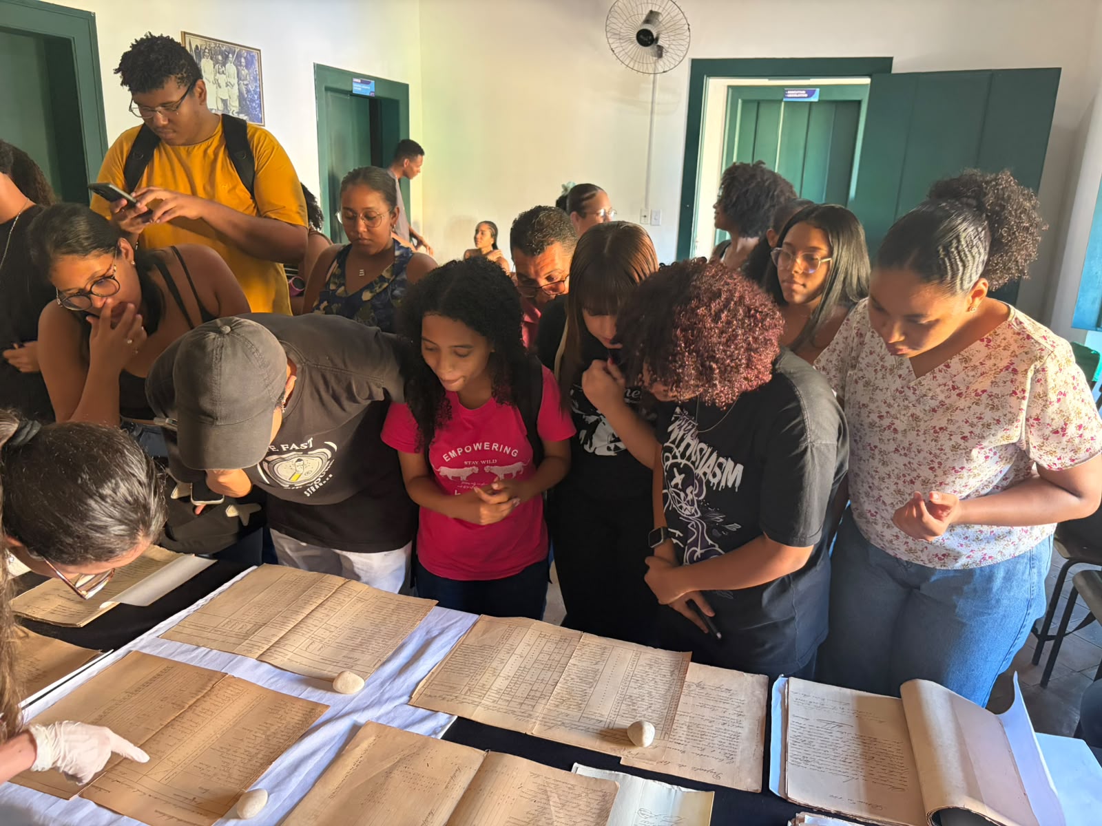 Turma diante do Arquivo Público de Cachoeira em 2026